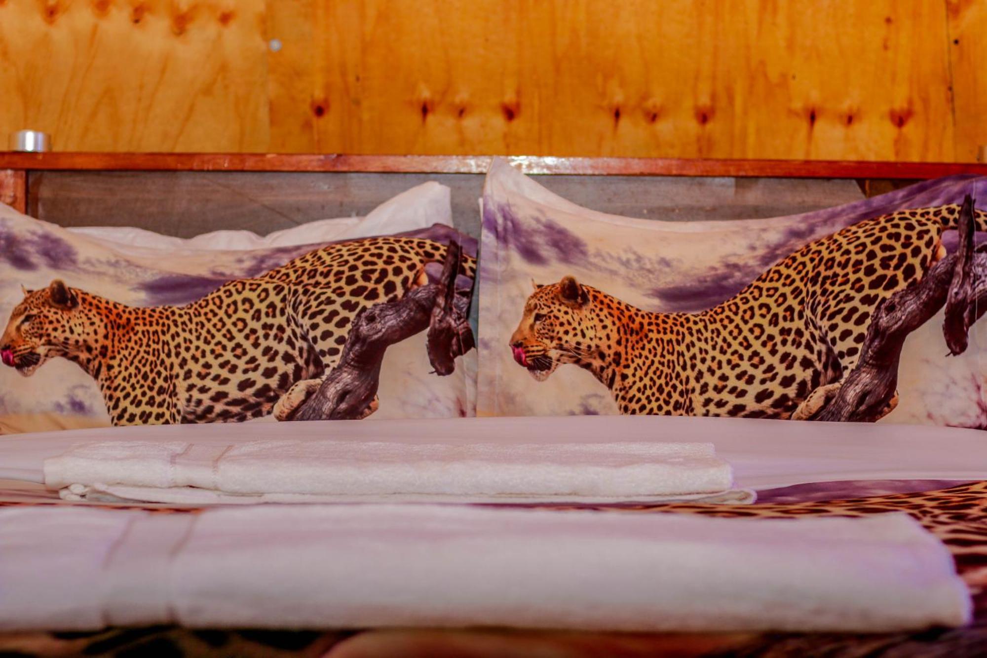 Little Amanya Camp Hotel Amboseli Bagian luar foto